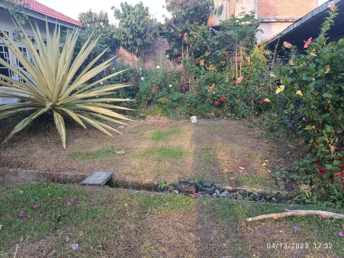 Gabelo Guest House Bukittinggi Exterior photo