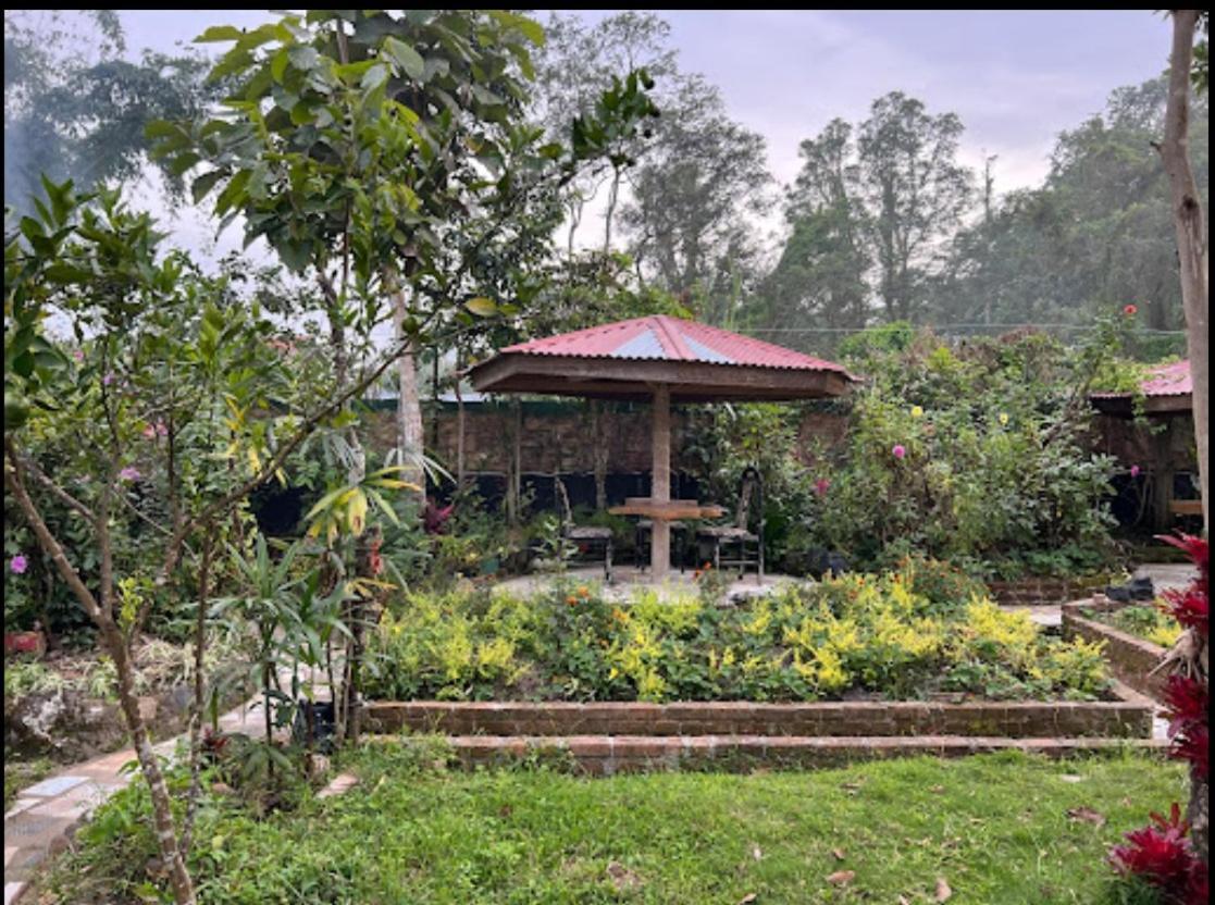 Gabelo Guest House Bukittinggi Exterior photo
